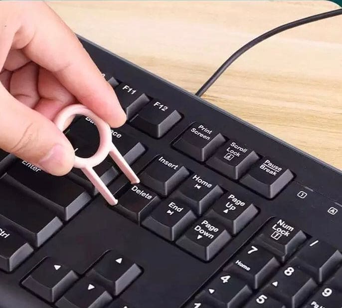 Multifunctional Portable 7-in-1 Headset & Keyboard Cleaning Pen